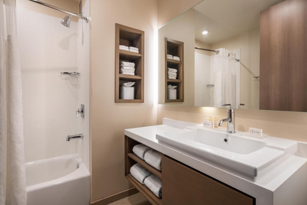 Courtyard By Marriott Phoenix Downtown Bagian luar foto