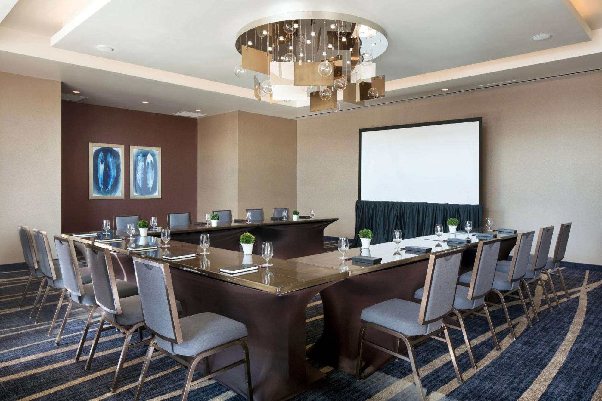 Courtyard By Marriott Phoenix Downtown Bagian luar foto