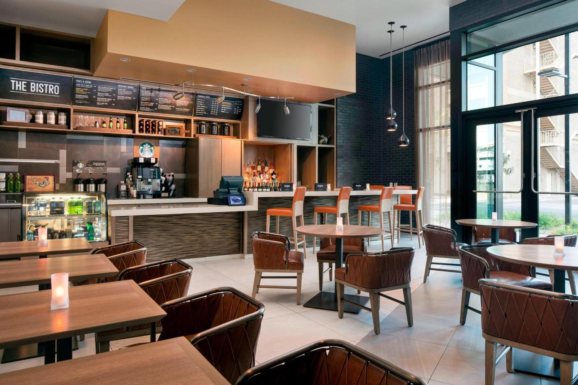 Courtyard By Marriott Phoenix Downtown Bagian luar foto