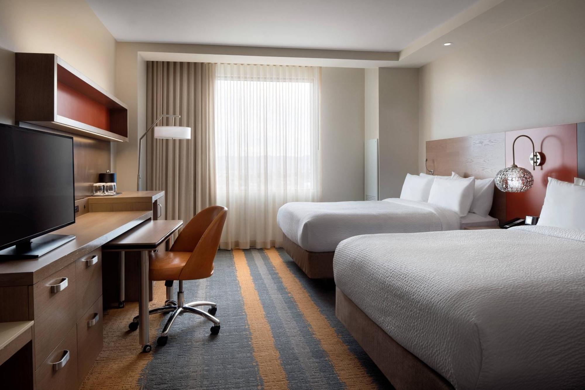 Courtyard By Marriott Phoenix Downtown Bagian luar foto