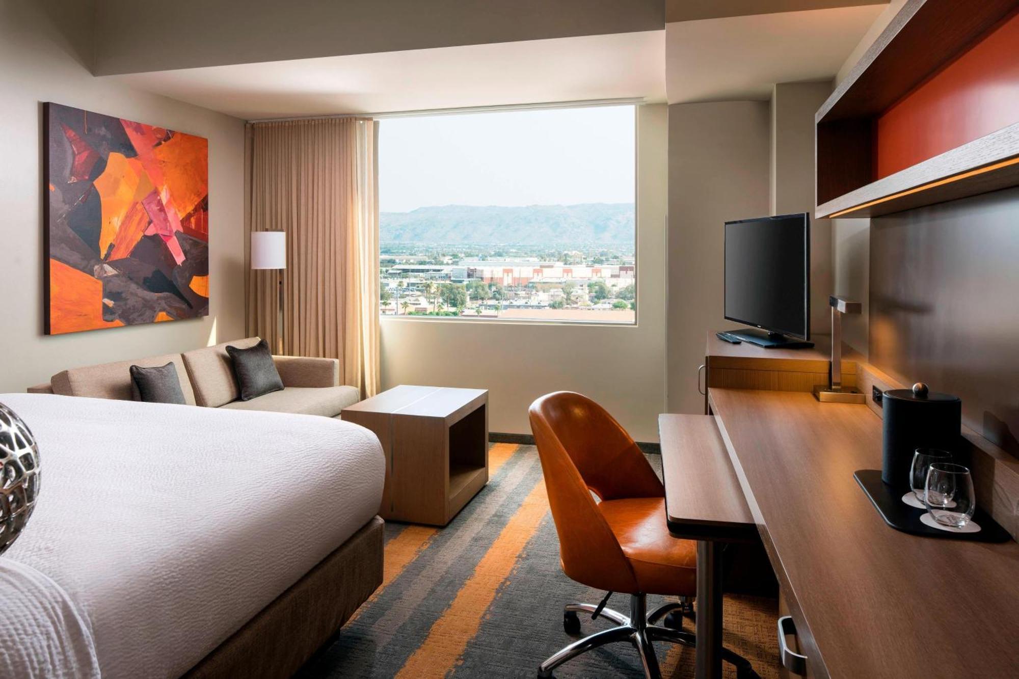 Courtyard By Marriott Phoenix Downtown Bagian luar foto