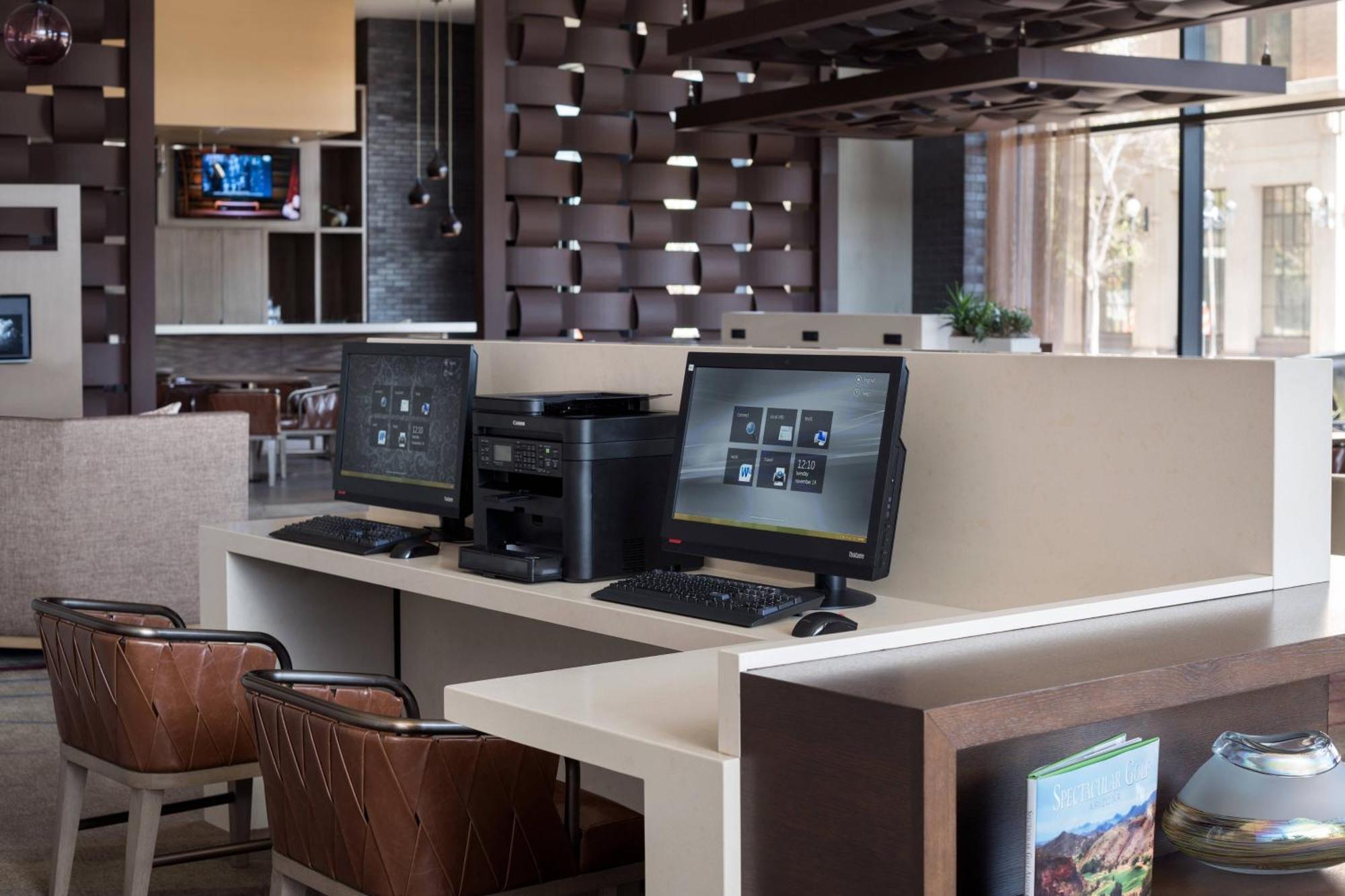 Courtyard By Marriott Phoenix Downtown Bagian luar foto