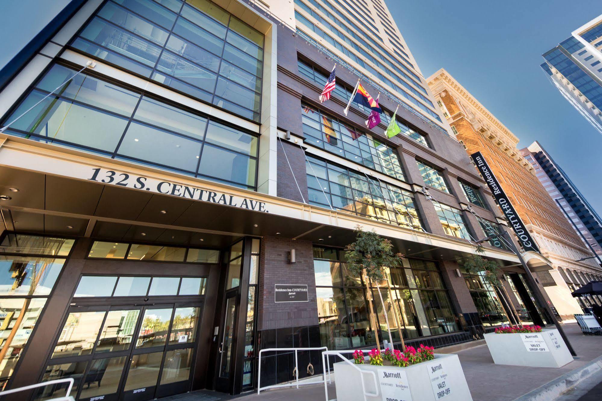 Courtyard By Marriott Phoenix Downtown Bagian luar foto